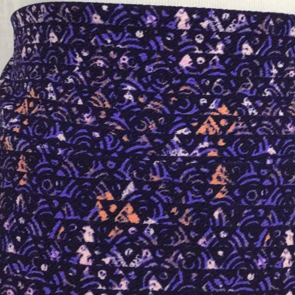 NWT LuLaRoe Cassie - pretty in purple - Picture 2 of 8